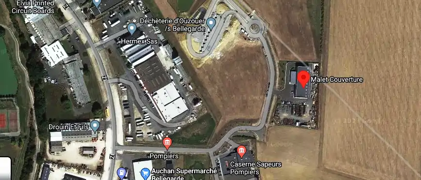 Malet Couverture à Ouzouer-sous-Bellegarde